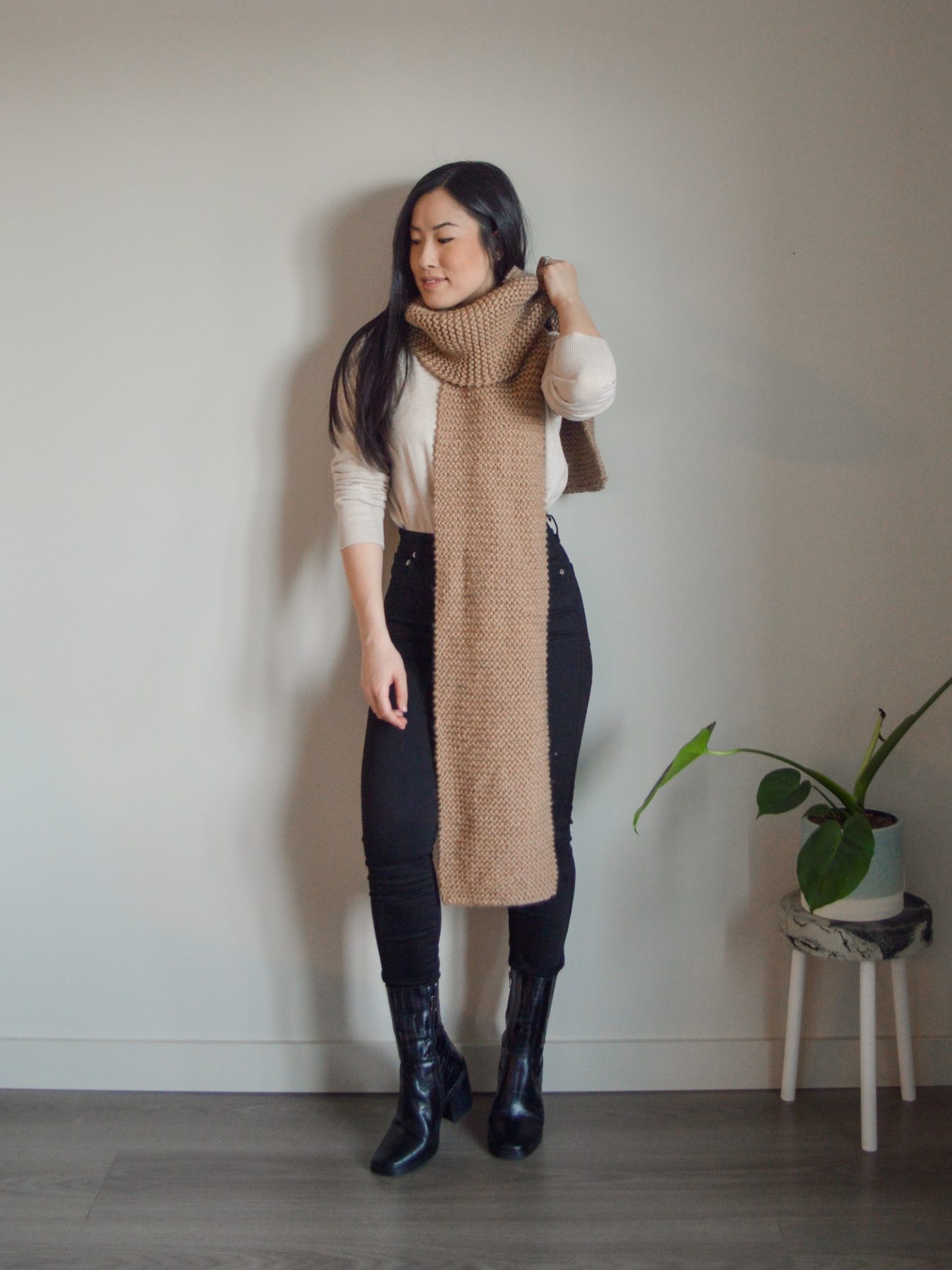 Outfit Consisting of Frank and Oak V-Neck Sweater and Agolde Roxanne Jeans, and an Oversized Knitted Scarf