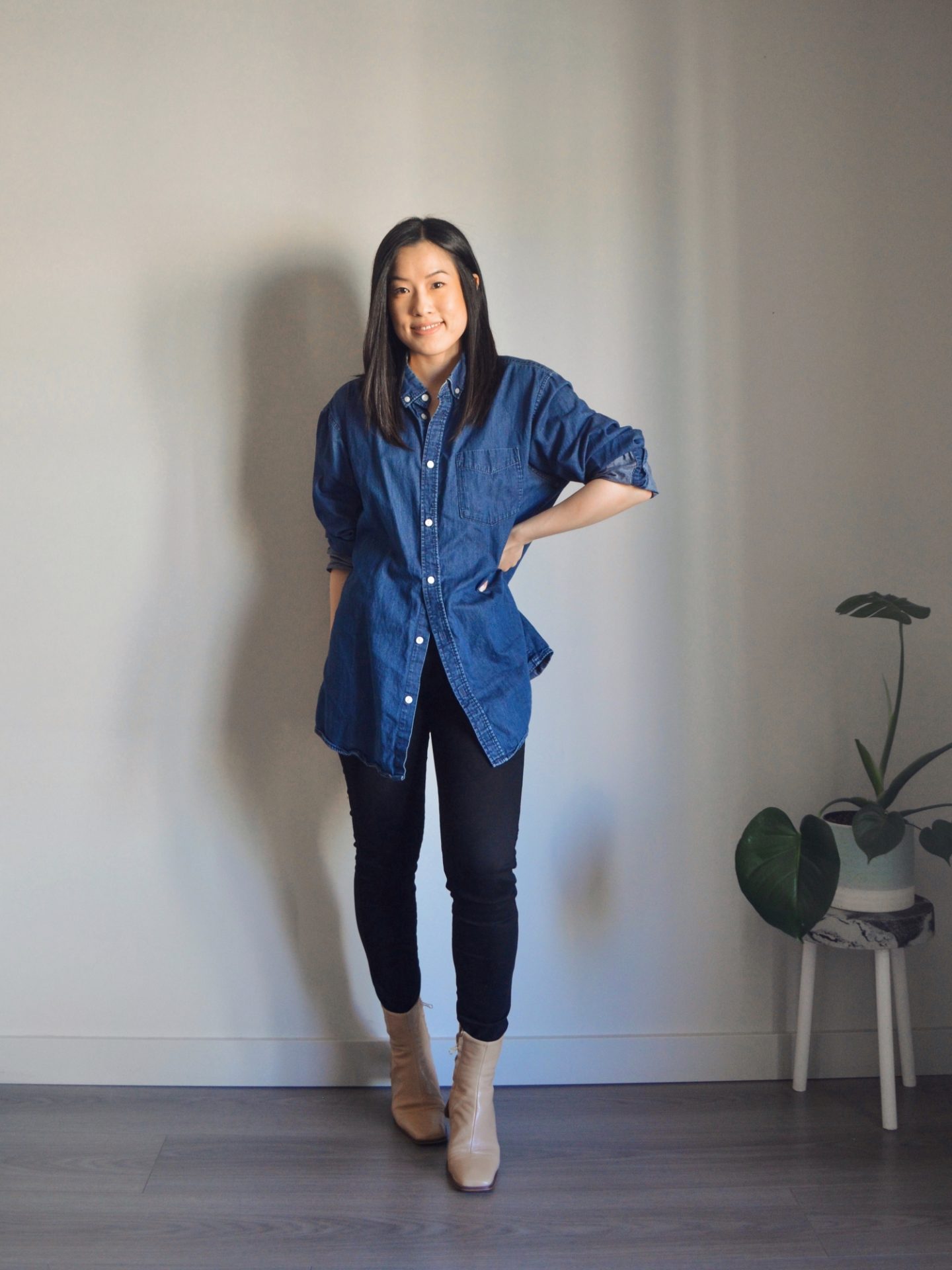 Outfit details: oversized denim shirt, black skinny jeans, nude ankle boots