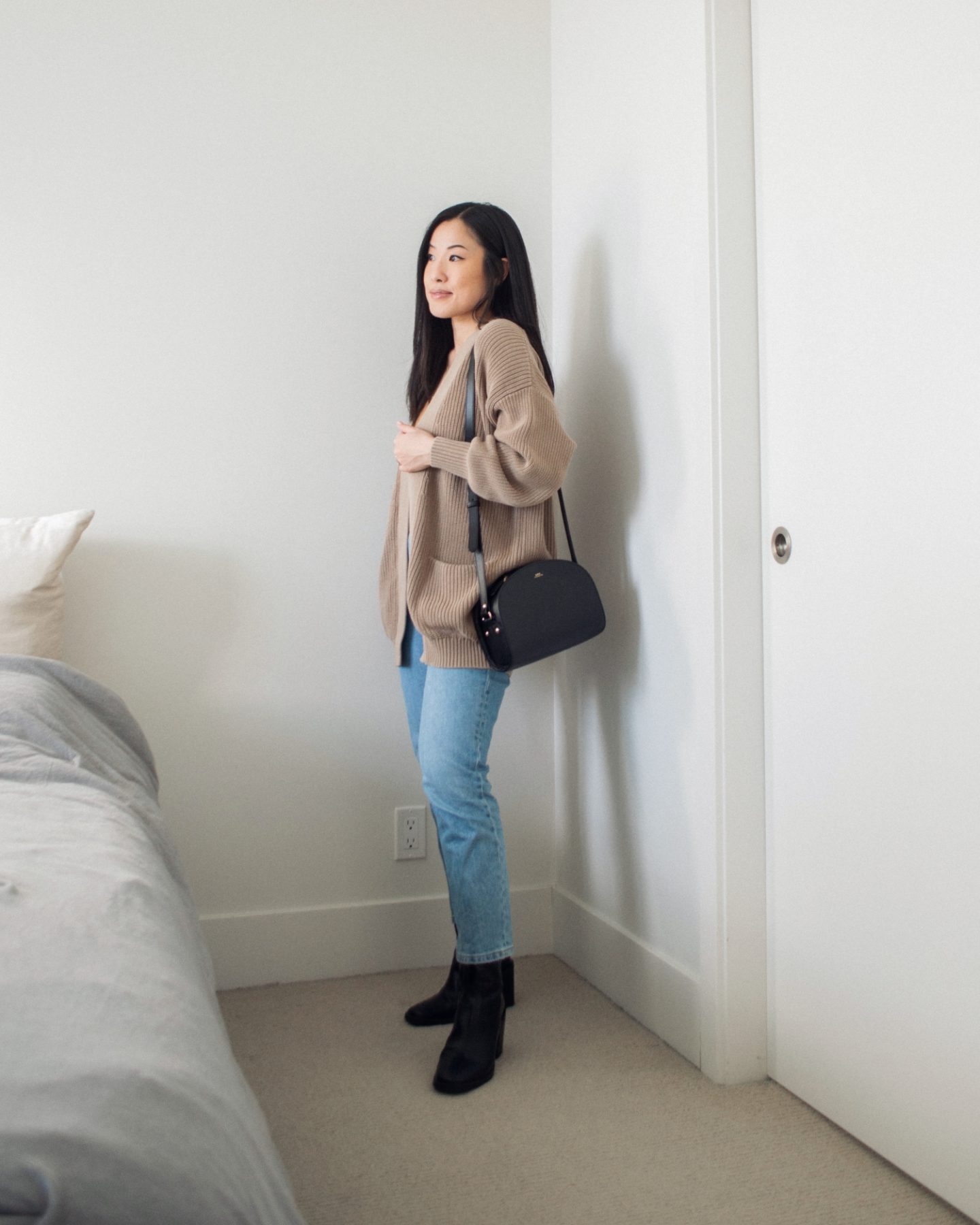 Her Simple Sole - Favourite Simple Fall Outfits - What I Wore Lately 7