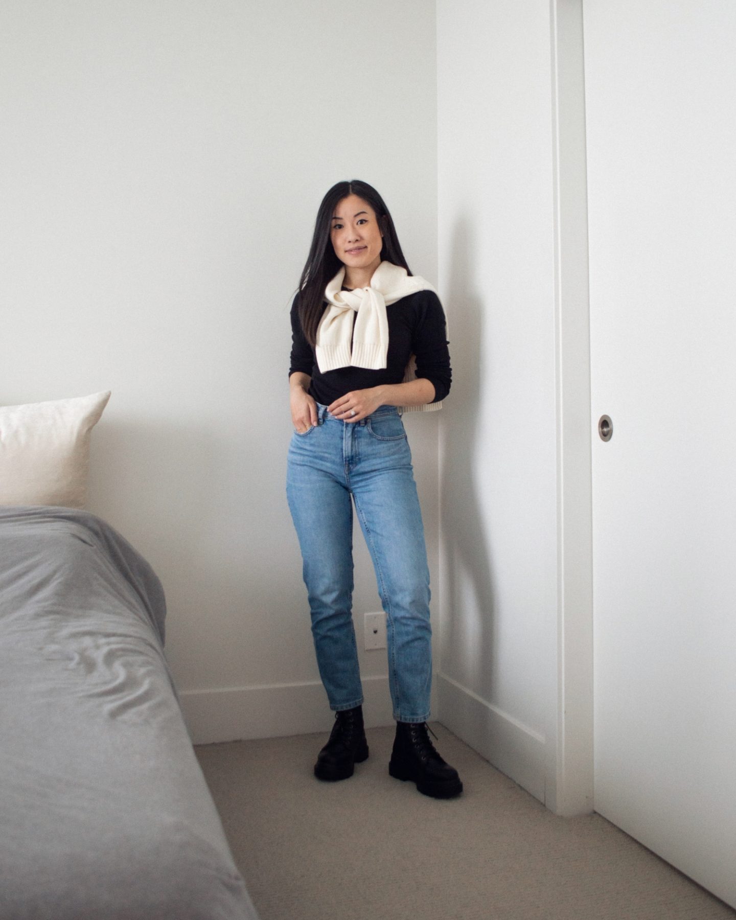 Her Simple Sole - Favourite Simple Fall Outfits - What I Wore Lately 7