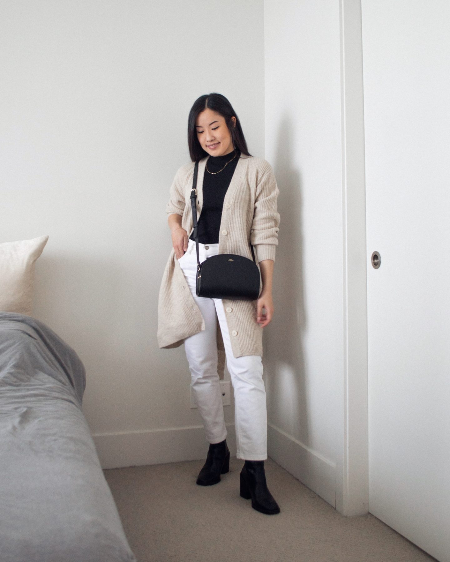 Her Simple Sole - Favourite Simple Fall Outfits - What I Wore Lately 7