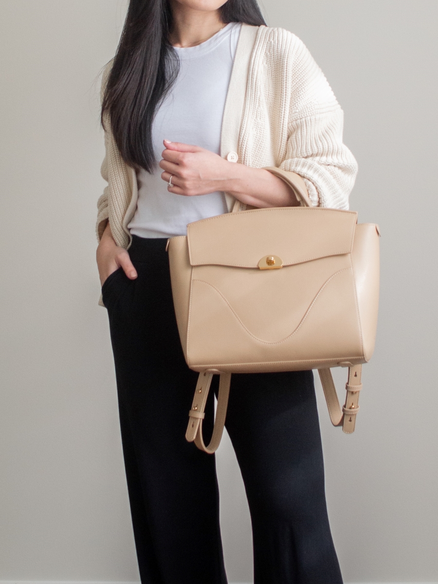 Her Simple Sole - 1 Week of Outfits in a Carry-On Luggage - airport outfit idea, comfortable outfit idea, comfy wide leg pants, 100% cotton cardigan, cotton knit heavyweight cardigan, comfy chic style outfit, white rib knit tank top, Oleada Wavia Bag in Champagne, versatile travel handbag, workwear appropriate handbag