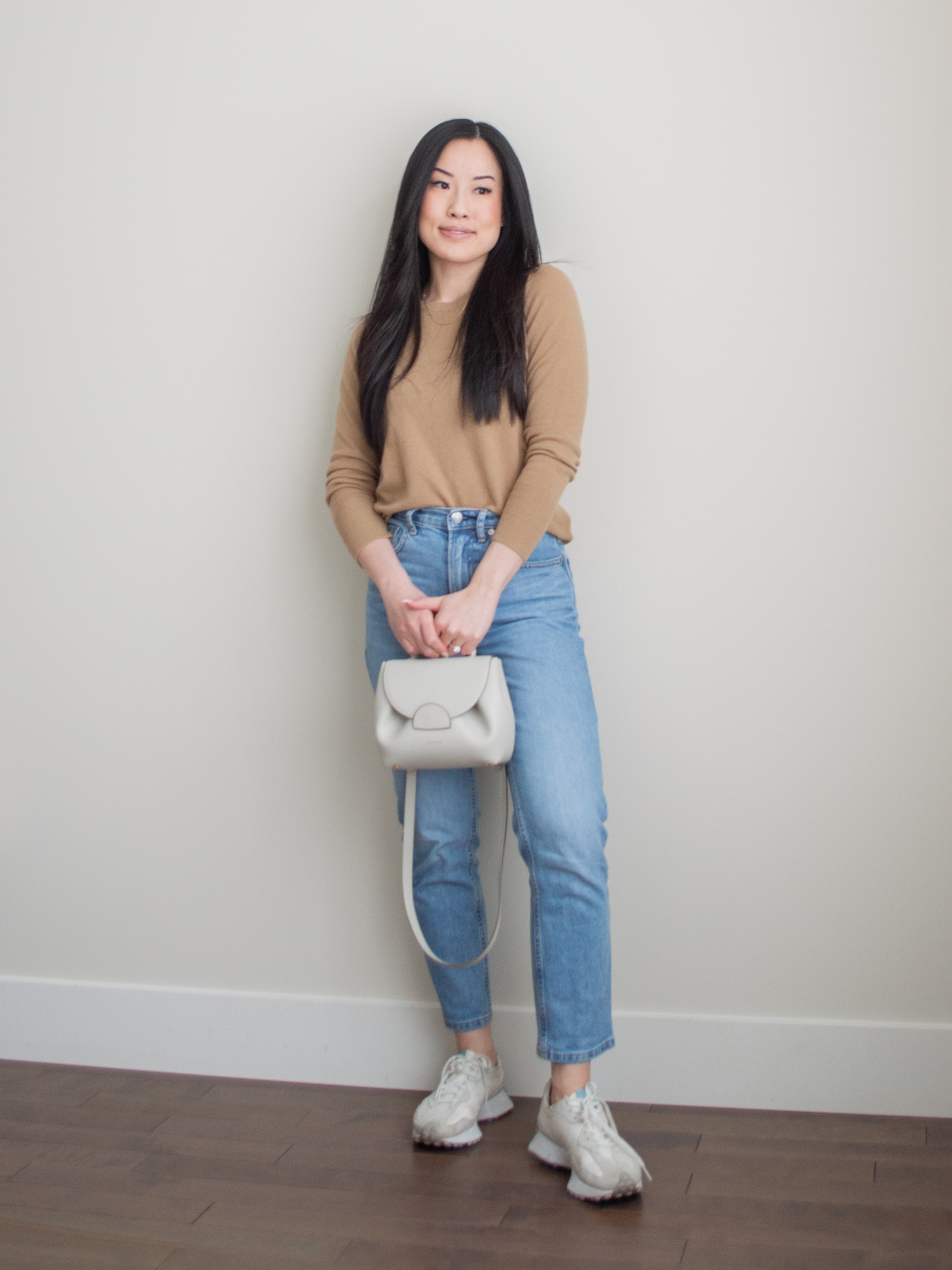 My Favorite Petite-Friendly Bags - Minimal and Practical Handbags - Her ...