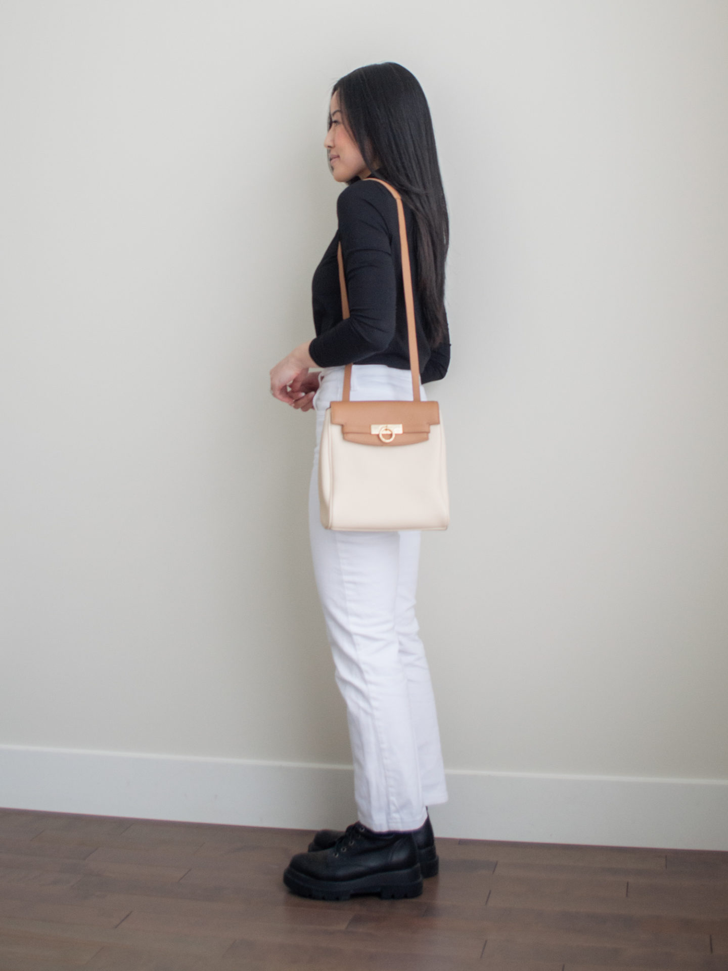 My Favorite Petite-Friendly Bags - Minimal and Practical Handbags - Her  Simple Sole
