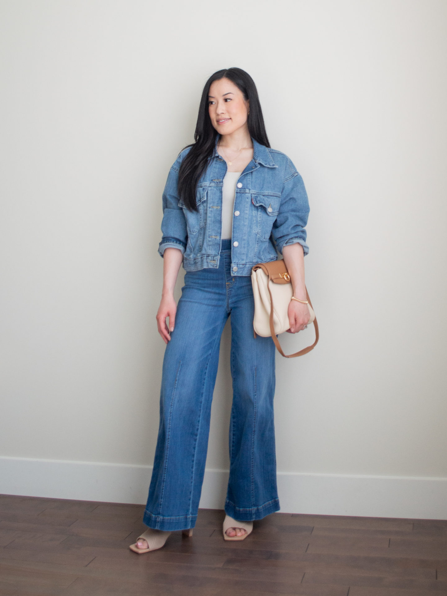 Sharon of Her Simple Sole showcases some of her favourite easy spring outfits that anyone can recreate using minimal, comfortable, and functional items from her intentional wardrobe | spring outfit ideas | minimalist outfit ideas | double denim outfit | denim on denim outfit | wide leg jeans outfit